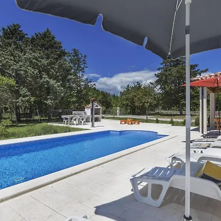 Villa Beautiful Ana With Pool In *