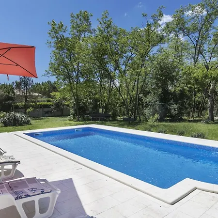 Beautiful Ana With Pool In *